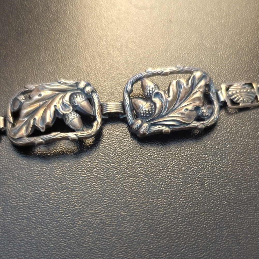 Retro Era (1940s) Sterling Silver Acorn And Oak Leaf Bracelet
